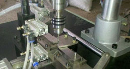 模內(nèi)攻牙機有哪些優(yōu)點？